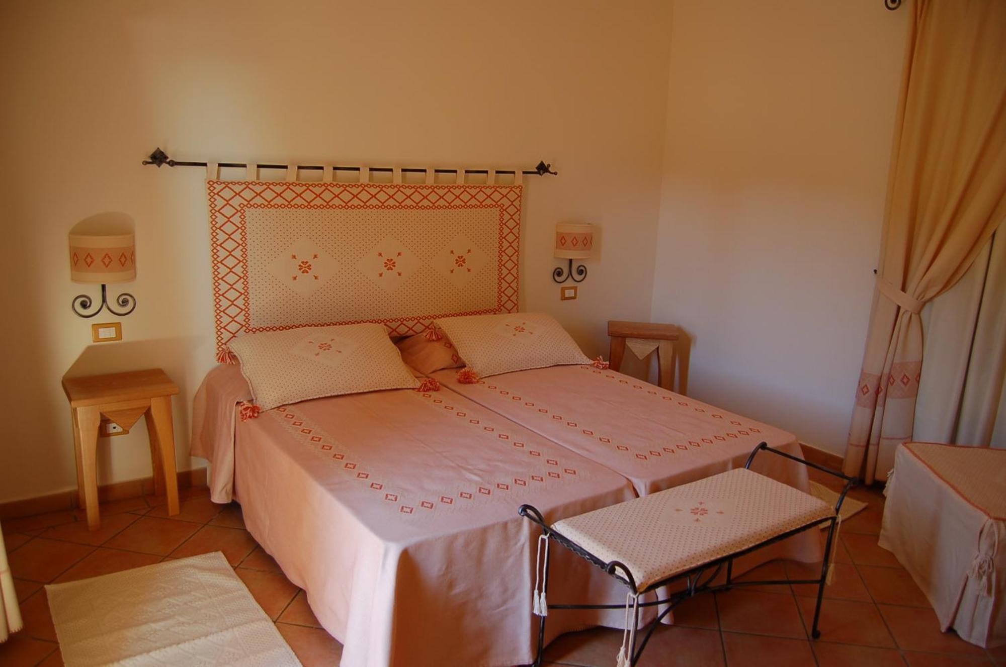 Hotel Aldiola Country Resort Sant'Antonio di Gallura Exterior foto