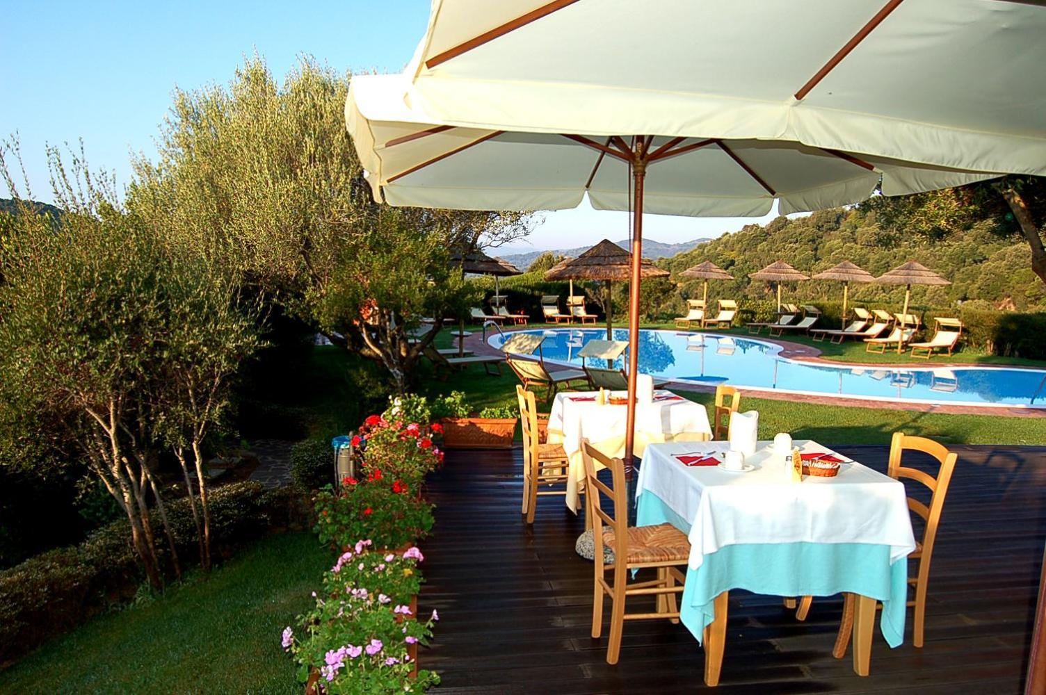Hotel Aldiola Country Resort Sant'Antonio di Gallura Exterior foto